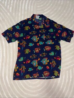 Short-Sleeve Button-Down Shirt with Fish Print - 100% Rayon